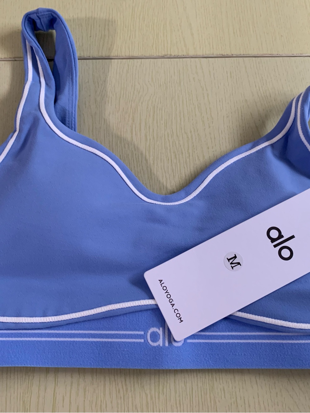 ALO Yoga Periwinkle Blue Seamless Sports Bra & Leggings Set - Picture 5 of 5